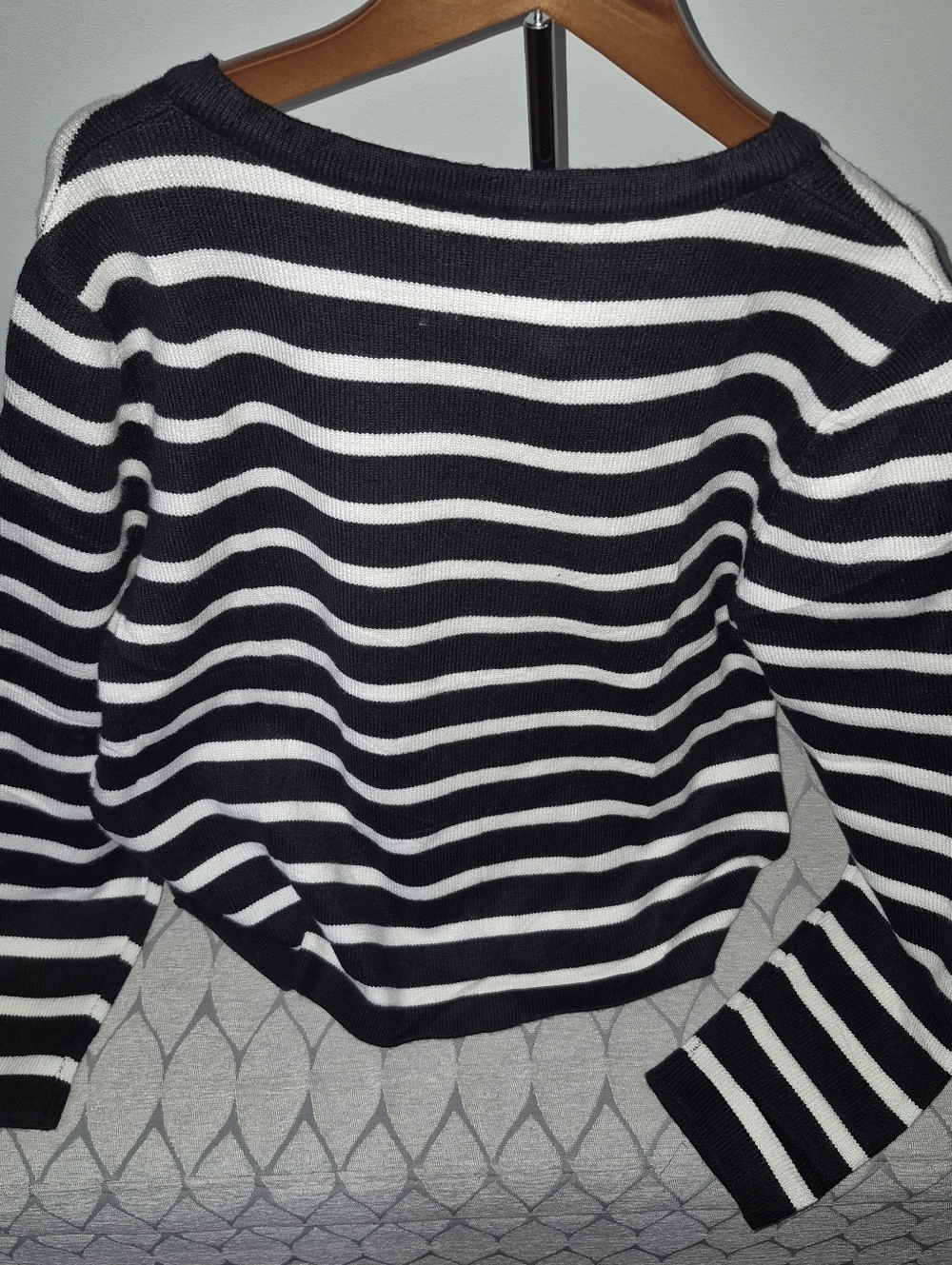 Women's Long Sleeve Striped Sweater Button Cardigan. Anrabess. NWT. Black/White - Picture 6 of 8